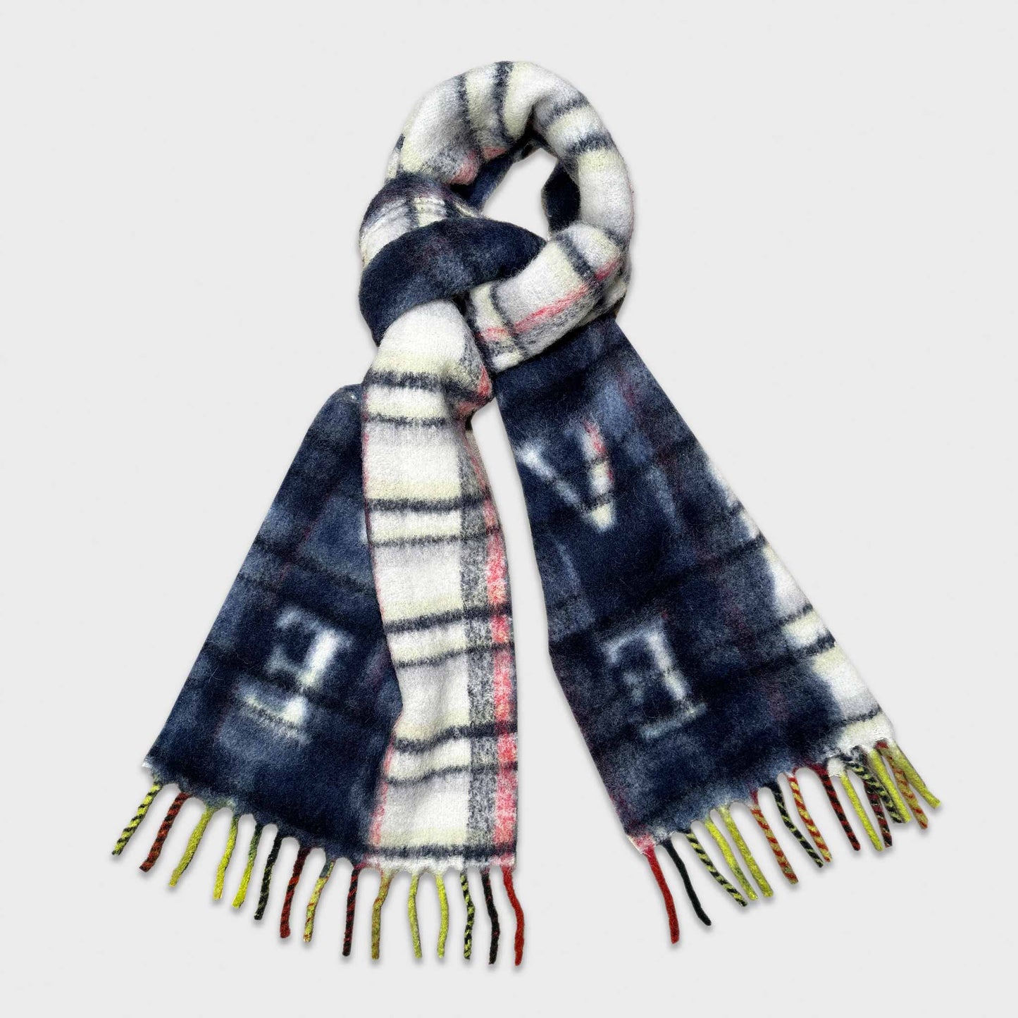 Funny Love Alpaca Scarf Faliero Sarti, discover scarf collection in Geneva. Warm and soft alpaca scarf with a fun pattern that conveys a message of warmth and good humor, unisex scarf medium size ideal for man and woman. Wools Boutique Uomo Geneve cashmere scarves collection