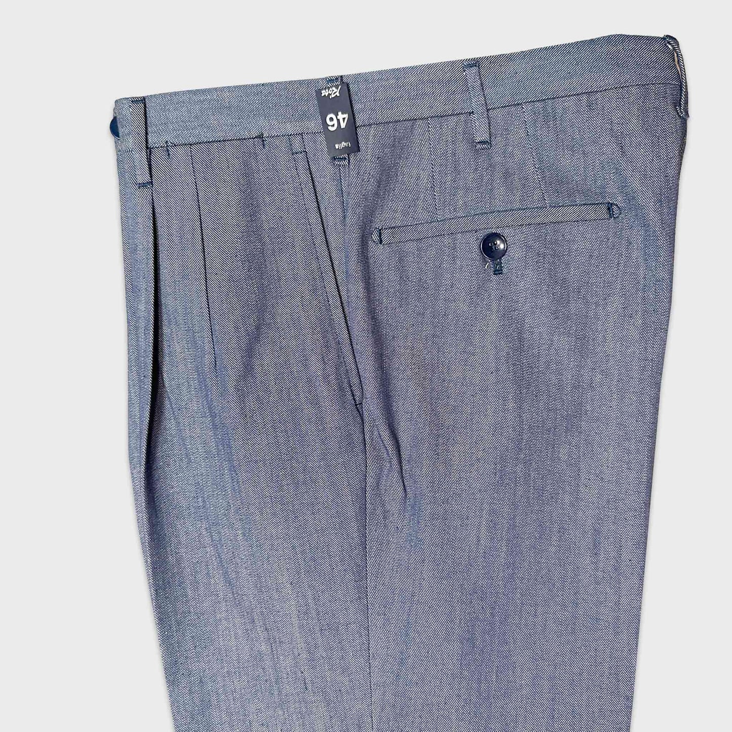 Men's jeans Rota pantaloni hand made in Italy with a special soft and light italian Larusmiani denim fabric, exclusive silver blue color with double pleats