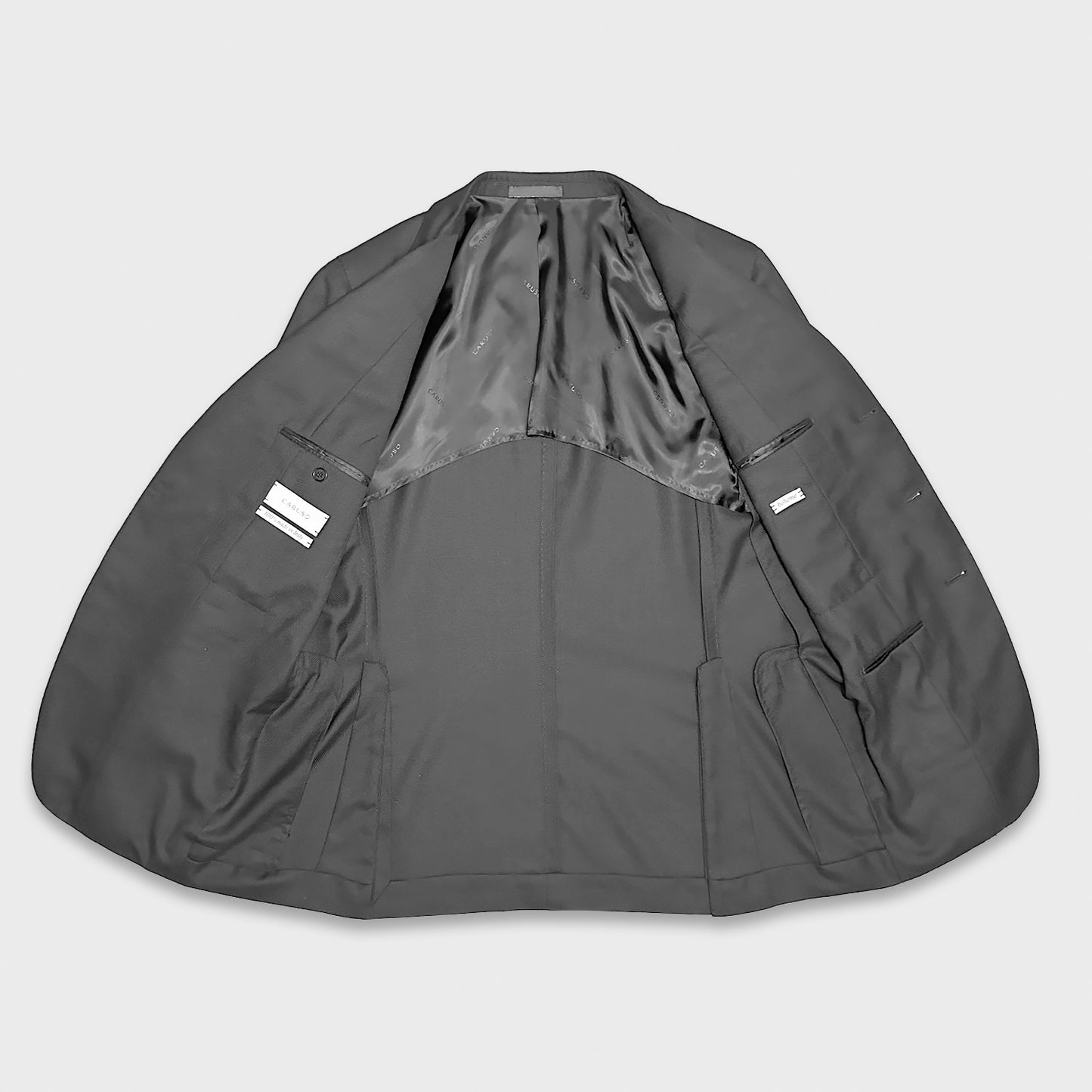 Classic grey suit made in Italy by Caruso for Wools Boutique Uomo Geneva, Loro Piana Zelander merino wool suit, ideal for spring summer seasons, shop in Geneva