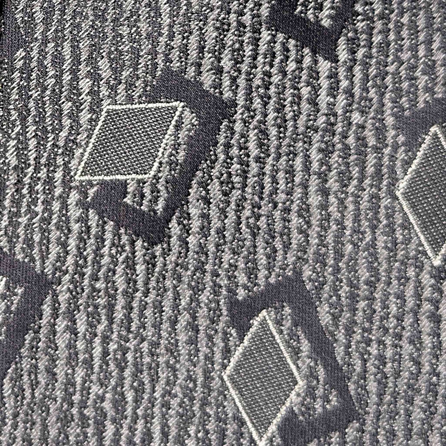 Art Déco geometric silk tie detail silver grey anthracite