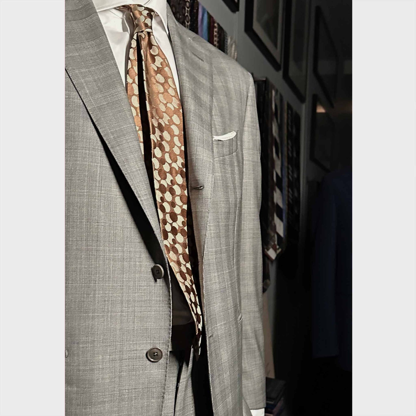 Men's outfit with Silk Tie Artistic Pois Pattern Taupe Brown