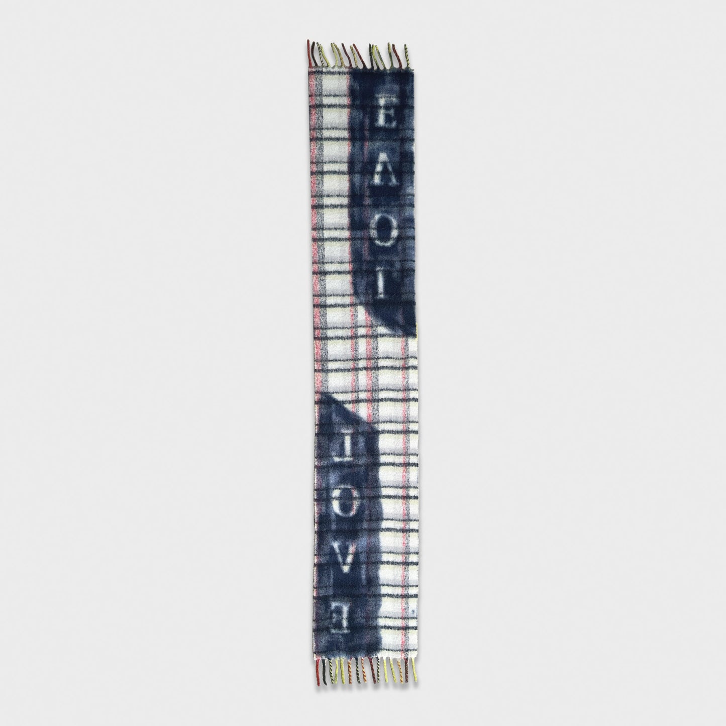 Warm and soft alpaca scarf with a fun pattern that conveys a message of warmth and good humor, unisex scarf medium size ideal for man and woman. Wools Boutique Uomo Geneve cashmere scarves collection