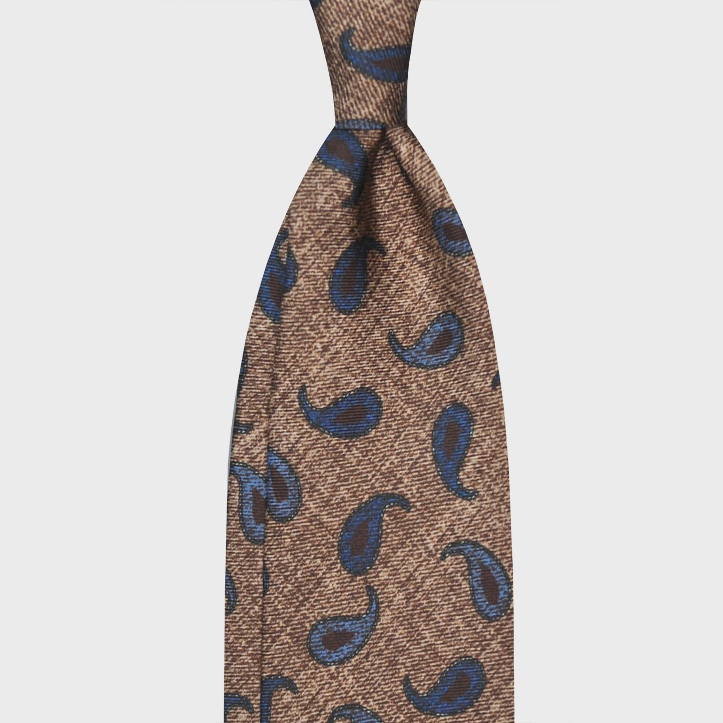 F.Marino Flamed Silk Tie 3 Folds Paisley Coffee Brown. Exclusive silk tie with flamed coffee brown color background, denim blue and brown paisley pattern, unlined 3 folds hand rolled edge, handmade in Italy ties F.Marino Napoli exclusive for Wools Boutique Uomo
