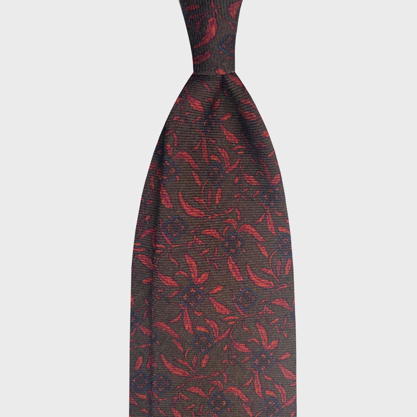 Mud Green Ties Made With Liberty Fabric Pattern. Elegant liberty tie, made in Italy with light wool extra fine, discover the classic liberty floral pattern ties for every seasons at the men's tie shop Geneva