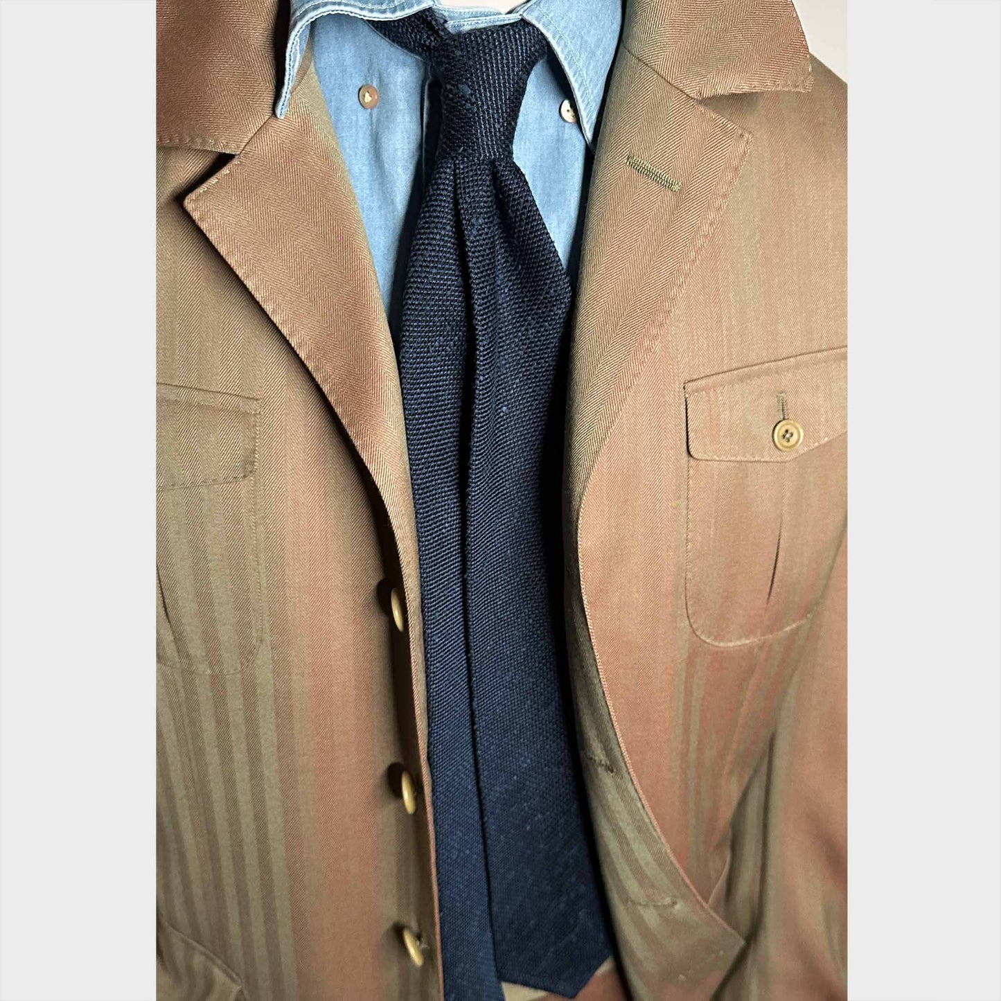 Men's outfit with Grenadine Shantung Silk Tie Denim Blue