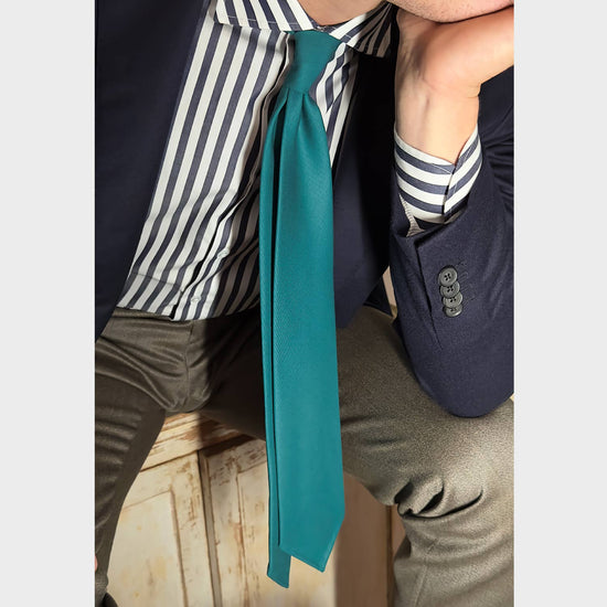 F.Marino Plain Tie 3 Folds Holland&Sherry Wool Emerald Green