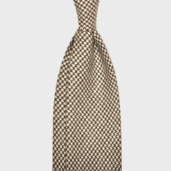 Load image into Gallery viewer, F.Marino Wool Tie 3 Folds Pied de Poule Ivory-Wools Boutique Uomo
