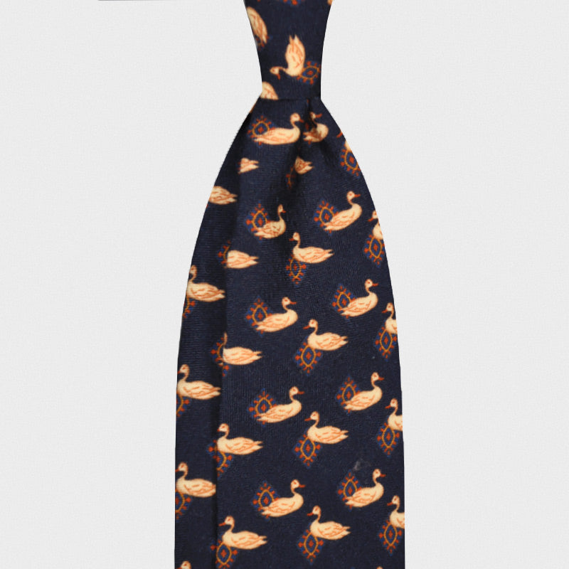 Load image into Gallery viewer, F.Marino Handmade Wool Tie 3-Fold Navy Duck-Wools Boutique Uomo

