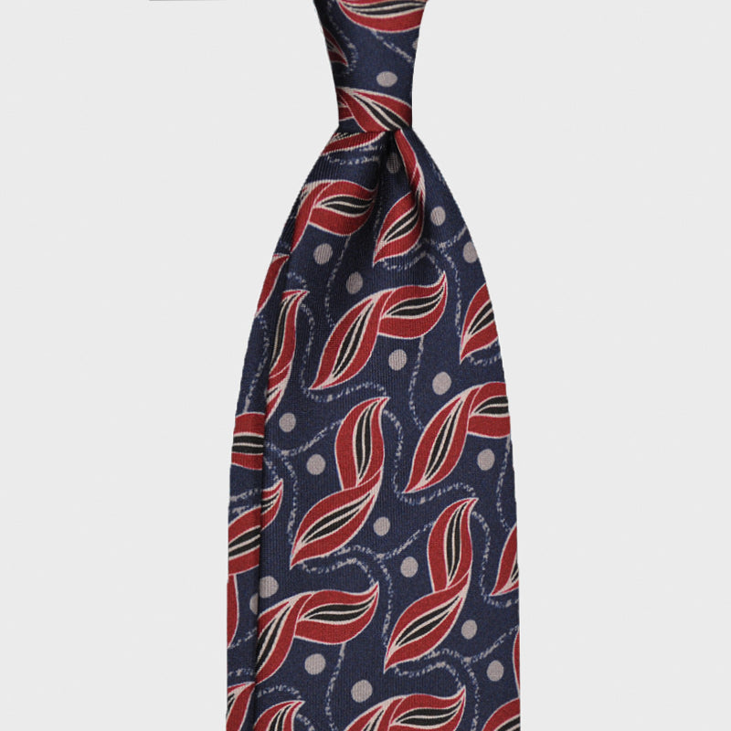 Load image into Gallery viewer, F.Marino Silk Tie Handmade 3 Folds Liberty Leaves Red-Wools Boutique Uomo
